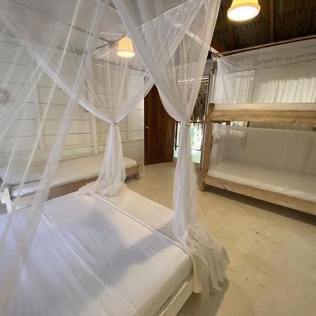 Hotel Kawabonga à Palomino Extérieur photo