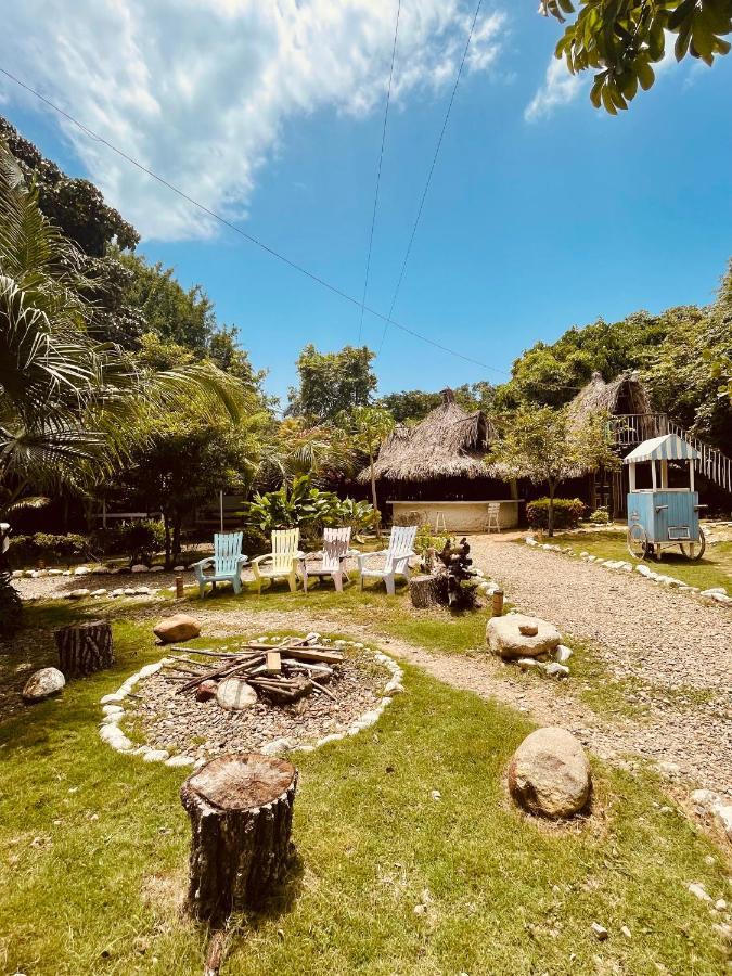 Hotel Kawabonga à Palomino Extérieur photo
