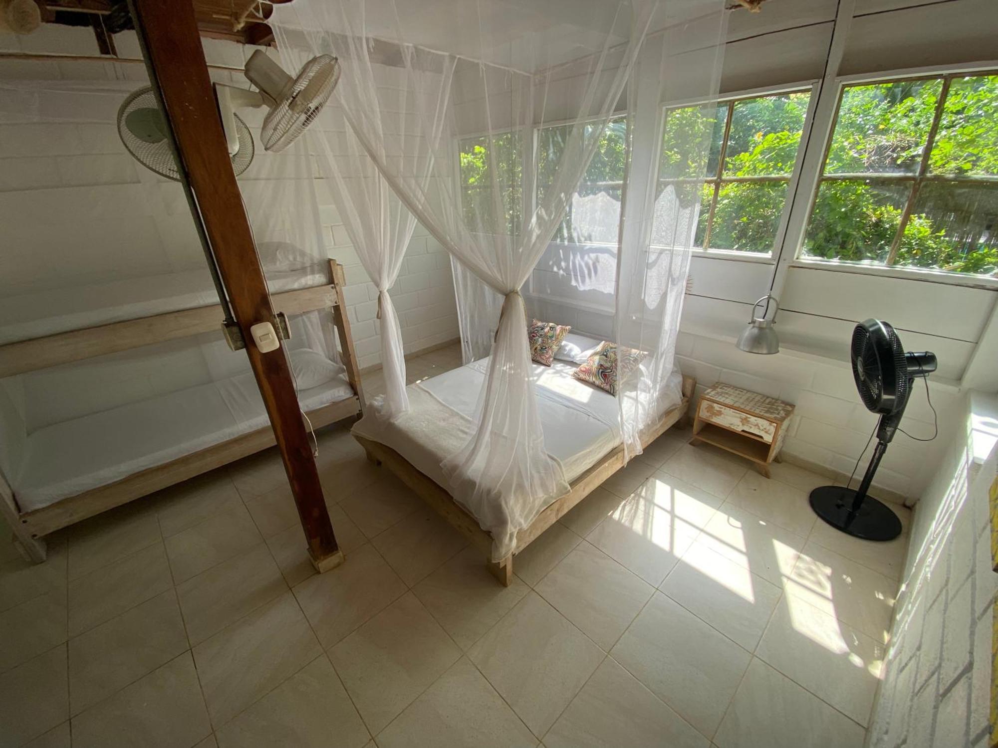 Hotel Kawabonga à Palomino Extérieur photo